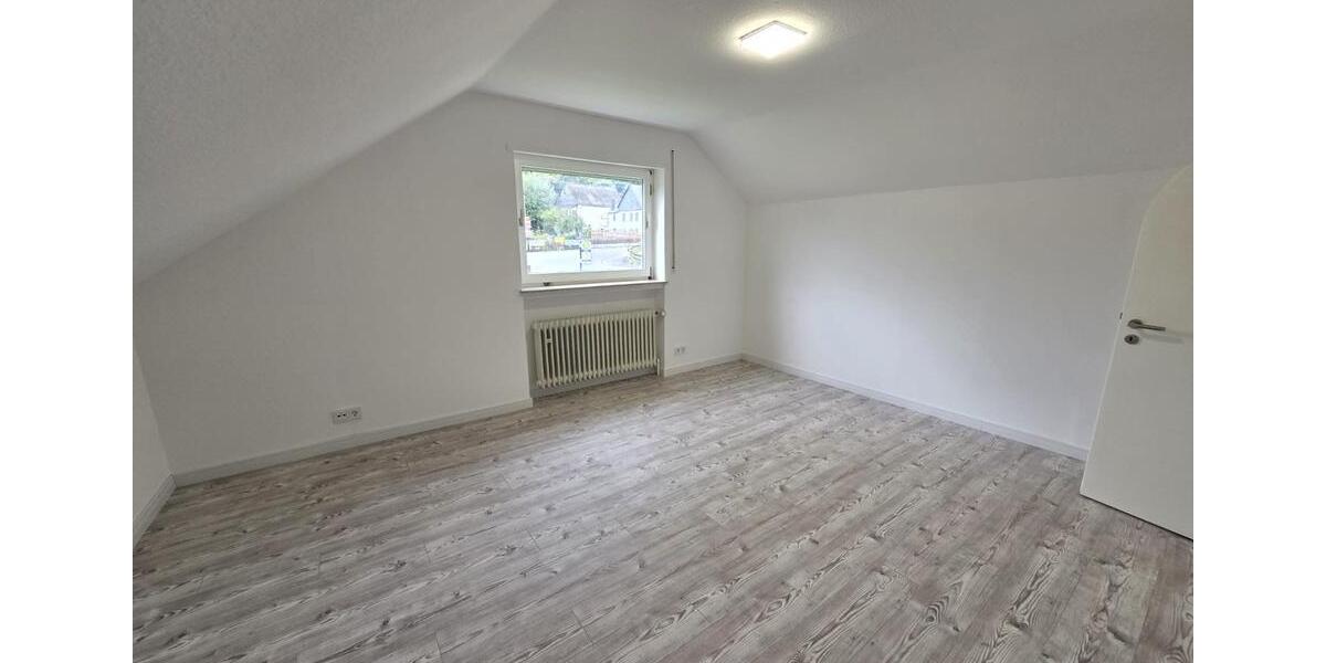 Erdgeschoßwohnung Niederwörresbach - 5 Zimmer, 128 m&sup2;, 890&euro; | Angebot:25963051