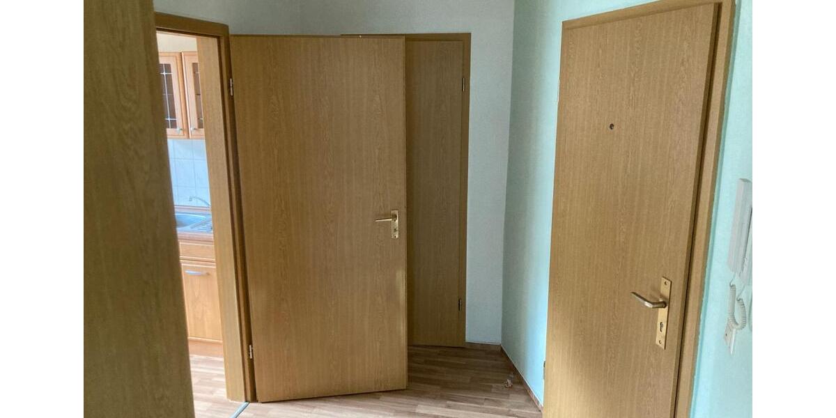 Etagenwohnung Ellefeld - 2 Zimmer, 40 m&sup2;, 230&euro; | Angebot:26194747