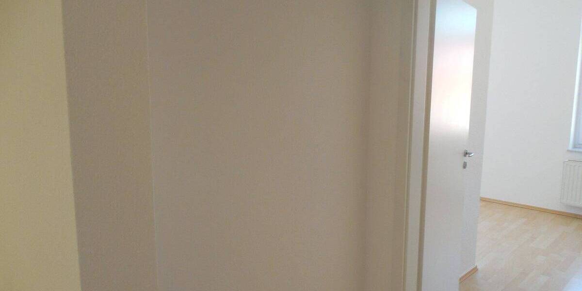 Etagenwohnung Altenburg Südost - 2 Zimmer, 60 m&sup2;, 380&euro; | Angebot:26805536