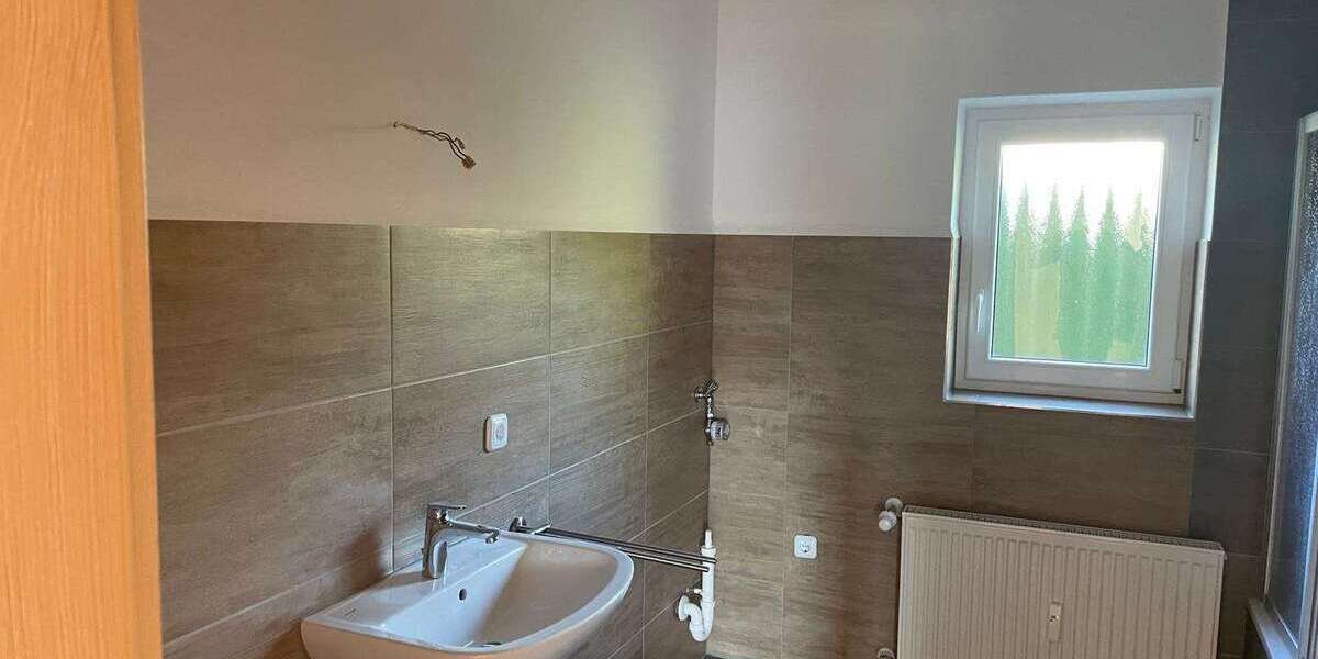 Etagenwohnung Regen - 2 Zimmer, 85 m&sup2;, 600&euro; | Angebot:23133485