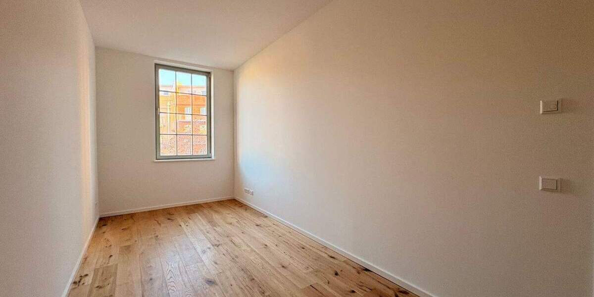 Familientraum! Erstbezug im 140m²- Reihenhaus mit eigenem Garten! 4 zimmer