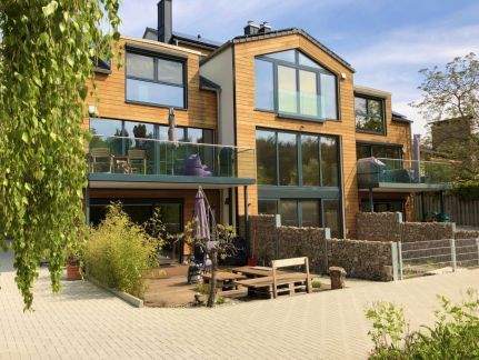 Luxus-Reihenmittelhaus mit Sauna, Designer-Küche und 256 m² Wohnfläche - Erstklassiges Wohnen 6 zimmer