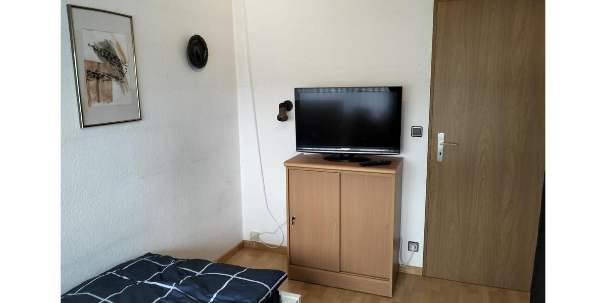Etagenwohnung Sinsheim - 1 Zimmer, 150 m&sup2;, 23&euro; | Angebot:18342610