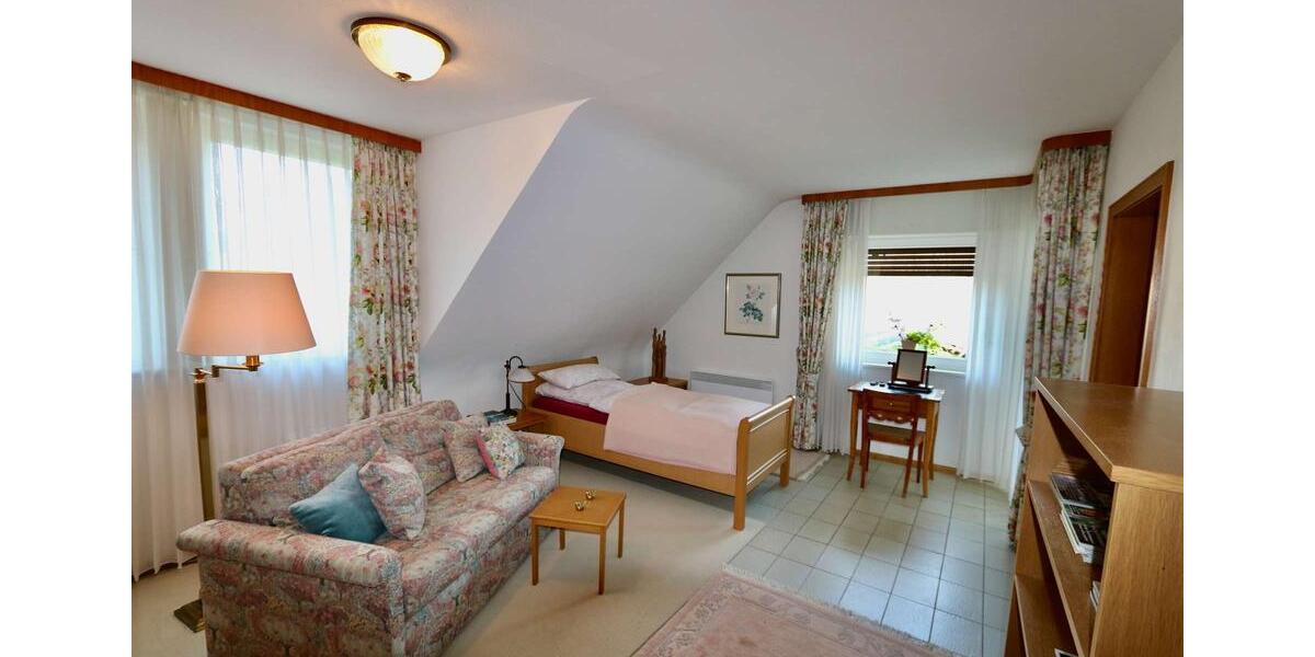 Etagenwohnung Overath - 3 Zimmer, 100 m&sup2;, 1.000&euro; | Angebot:24992525