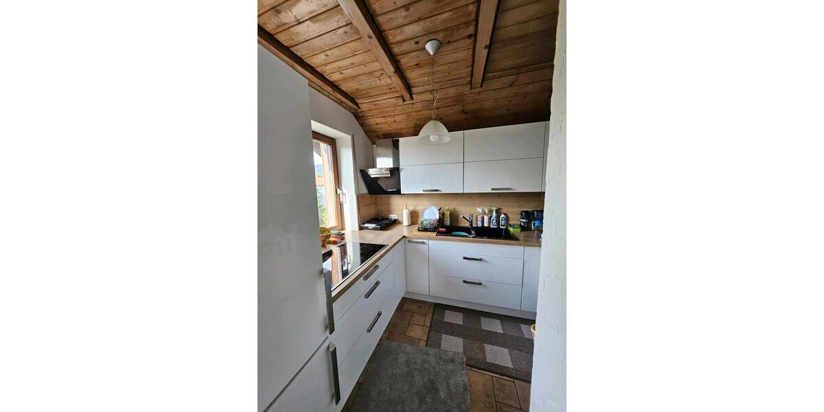 Dachgeschoßwohnung Deggendorf - 3 Zimmer, 65 m&sup2;, 750&euro; | Angebot:26635416