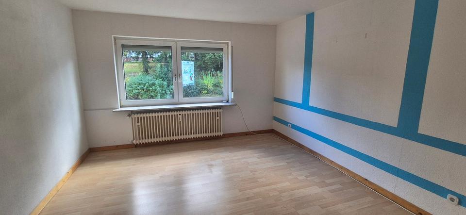 Etagenwohnung Eschershausen - 2 Zimmer, 56 m&sup2;, 300&euro; | Angebot:24676745
