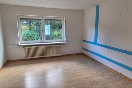 Wohnung Eschershausen - 2 Zimmer, 56 m&sup2;, 300&euro; | Angebot:24676745