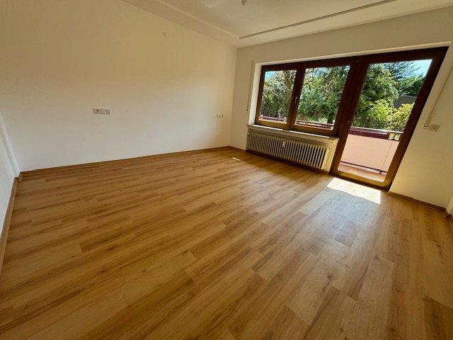 Etagenwohnung Neustadt an der Aisch - 4 Zimmer, 120 m&sup2;, 1.115&euro; | Angebot:26705045
