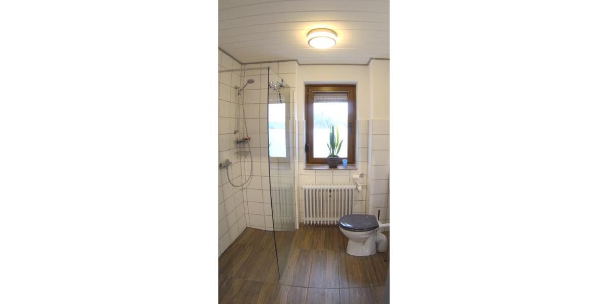 Wohnen auf Zeit Petersberg - 2 Zimmer, 15 m&sup2;, 260&euro; | Angebot:11796855