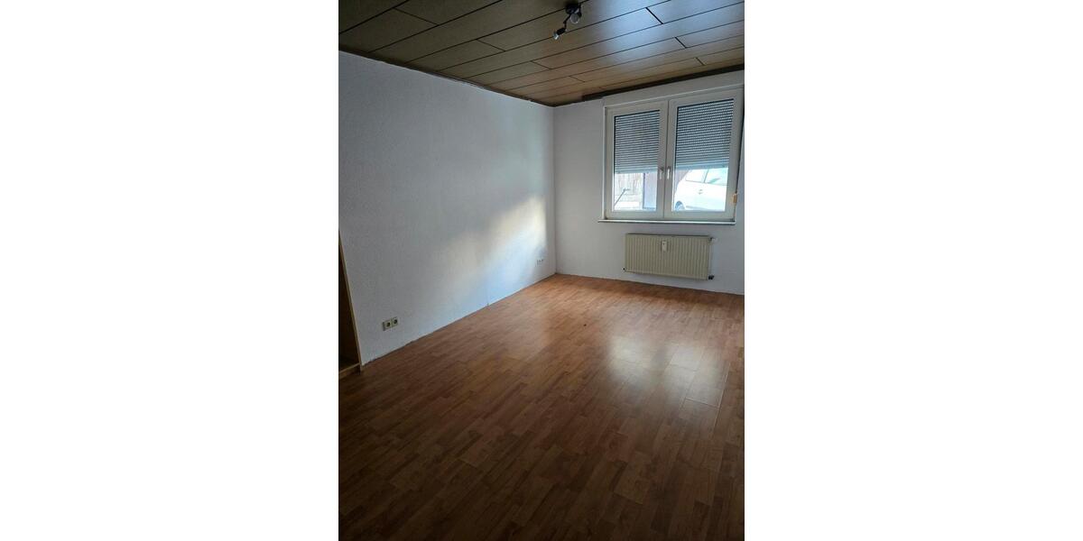 Erdgeschoßwohnung Kastellaun - 4 Zimmer, 100 m&sup2;, 750&euro; | Angebot:24349093