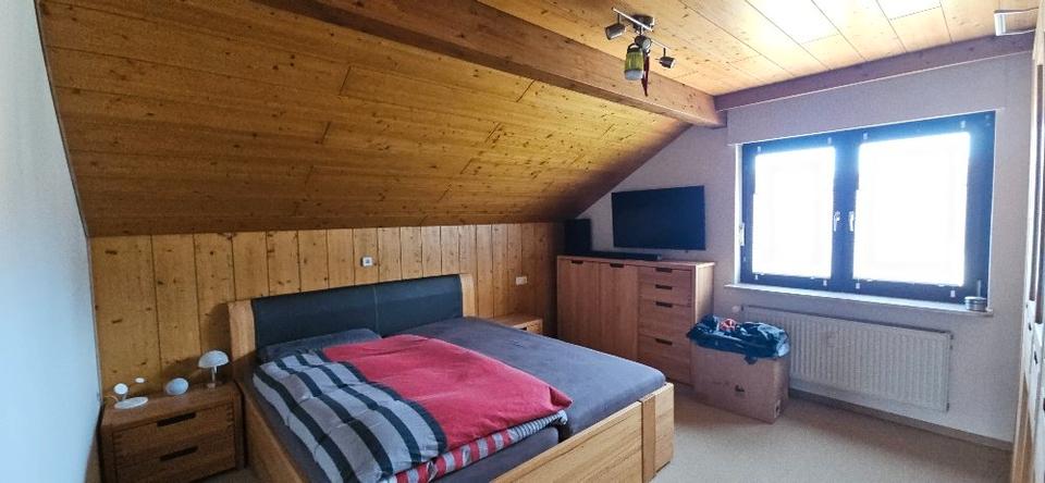 Dachgeschoßwohnung Bürgstadt - 3 Zimmer, 81 m&sup2;, 650&euro; | Angebot:26387131