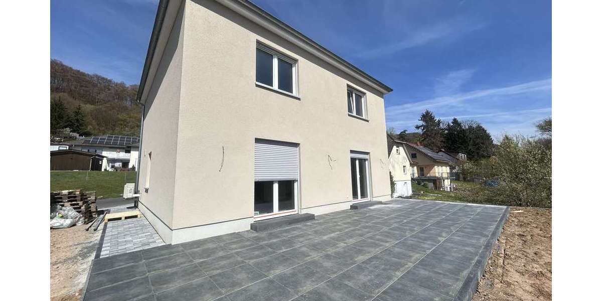 Einfamilienhaus Schlüchtern - 6 Zimmer, 158 m&sup2;, 1.860&euro; | Angebot:26272477