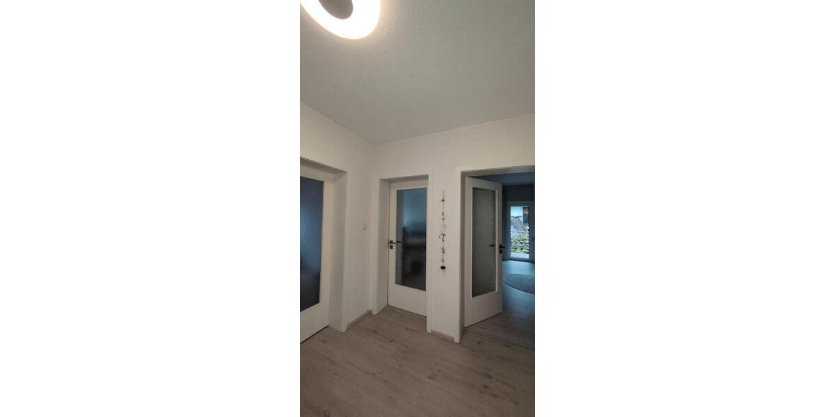 Hochparterre Ludwigshafen am Rhein Rheingönheim - 3 Zimmer, 80 m&sup2;, 980&euro; | Angebot:26579312