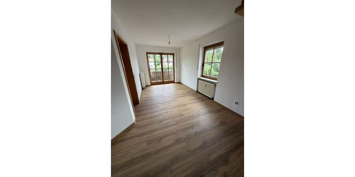 Einfamilienhaus Vilsbiburg - 4.5 Zimmer, 141 m&sup2;, 1.395&euro; | Angebot:27025496