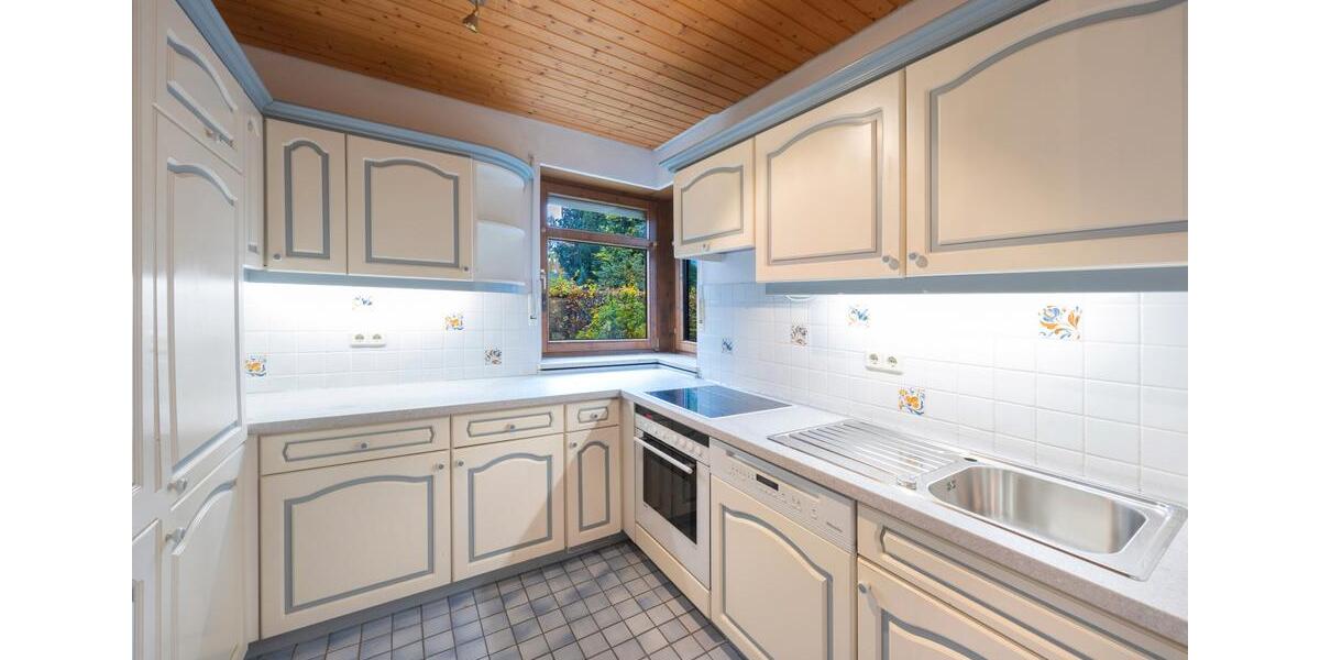 Lichtdurchflutetes Einfamilienhaus mit Süd-Ostterrasse und schönem Garten 6 zimmer