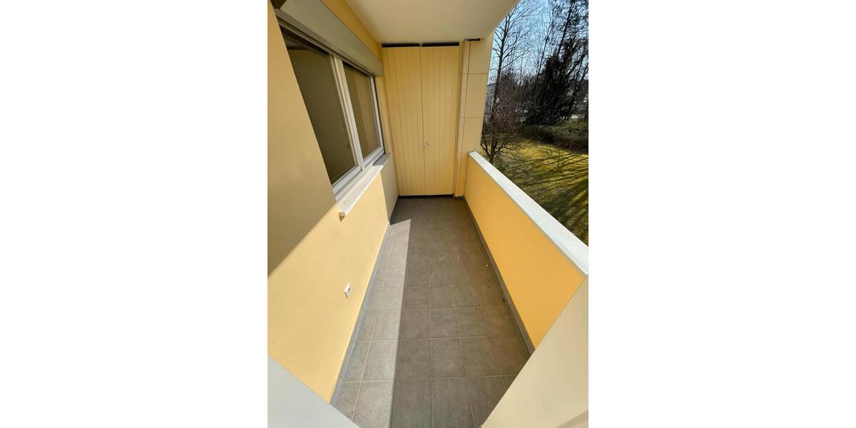 Helle 4-Zimmerwohnung mit Garage (93qm) 4 zimmer