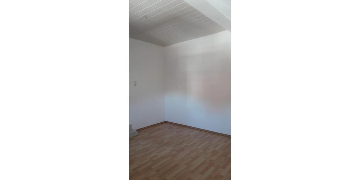 Dachgeschoßwohnung Saarbrücken Scheidt - 4 Zimmer, 72 m&sup2;, 650&euro; | Angebot:24813702