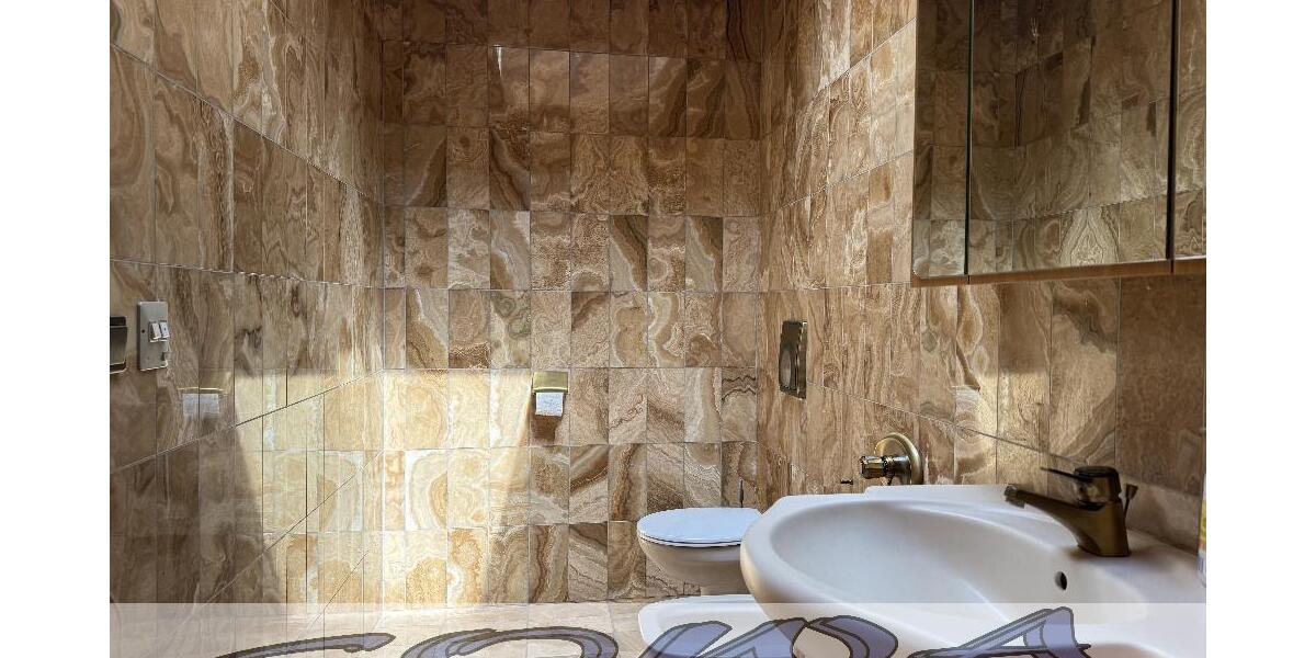 Wohnhaus mit Innenpool und Sauna in einer guten Lage in Gaimersheim, mit Gewerbefläche - Ein Objekt von Ihrem Immobilienpartner SOWA Immobilien und Finanzen 1 zimmer