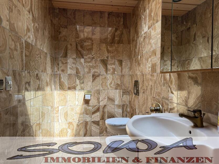Wohnhaus mit Innenpool und Sauna in einer guten Lage in Gaimersheim, mit Gewerbefläche - Ein Objekt von Ihrem Immobilienpartner SOWA Immobilien und Finanzen 1 zimmer
