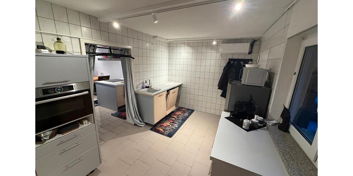 Etagenwohnung Euskirchen Dom-Esch - 2 Zimmer, 92 m&sup2;, 860&euro; | Angebot:26680687
