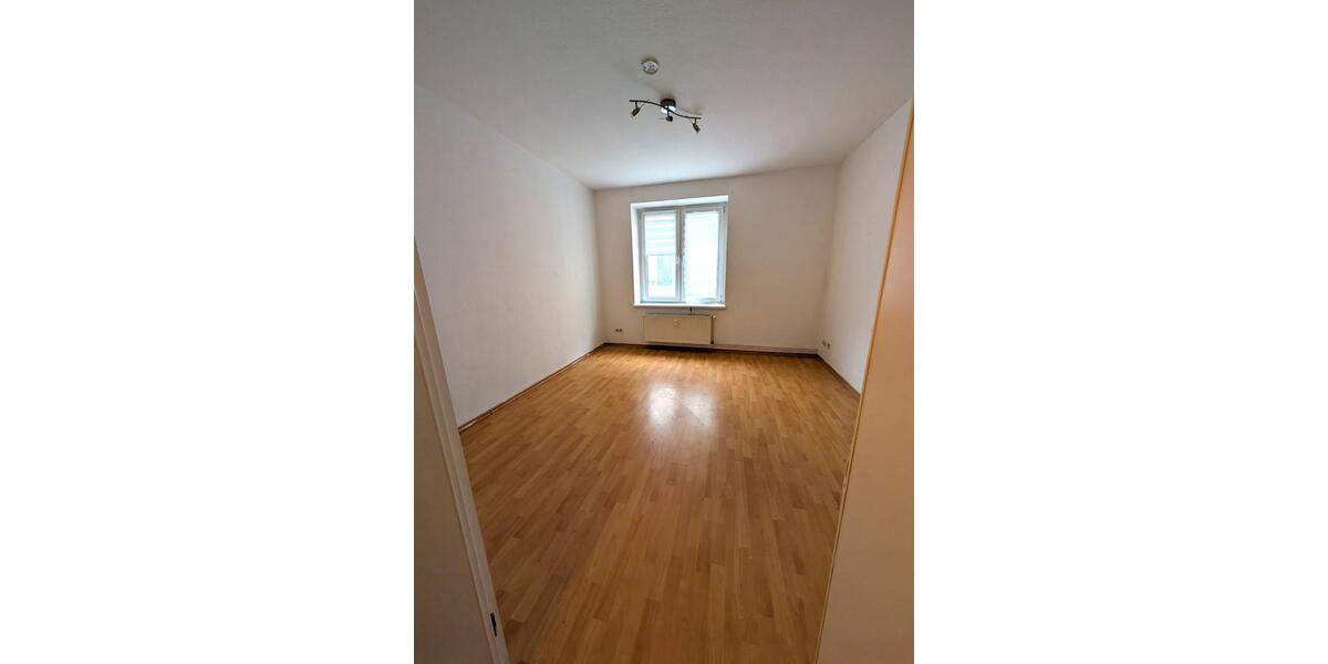 Erdgeschoßwohnung Schwerin - 3 Zimmer, 62 m&sup2;, 563&euro; | Angebot:24380918