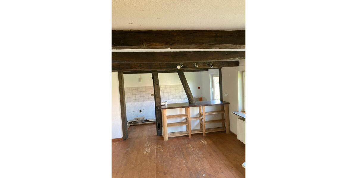 Etagenwohnung Blomberg - 6 Zimmer, 136 m&sup2;, 810&euro; | Angebot:26338796