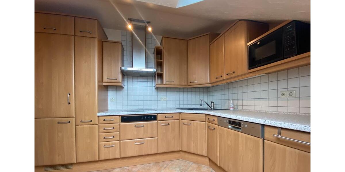 Dachgeschoßwohnung Nürnberg Holzheim - 3 Zimmer, 87 m&sup2;, 1.100&euro; | Angebot:25853955