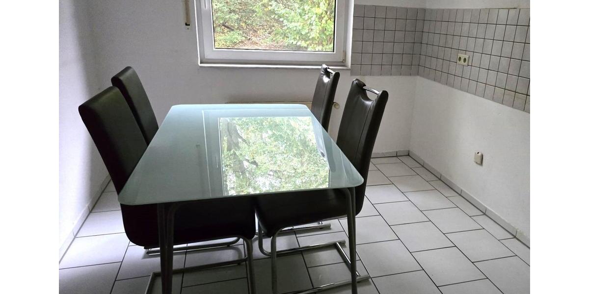 Schöne 3 ZKB Erdgeschoss Wohnung mit Stellplatz 3 zimmer