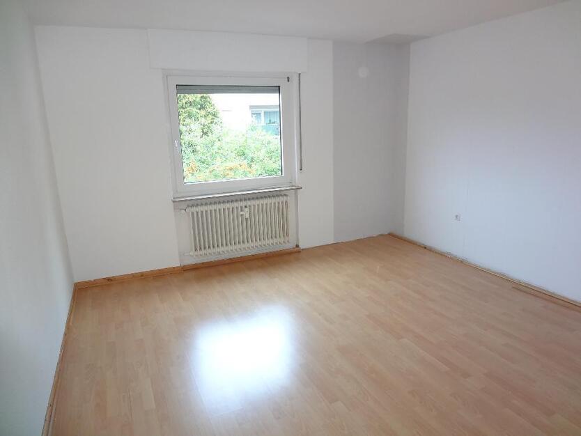 3 ZKBB* tgl. Wannenbad* max. 1-3 Pers.Süd-West-Balkon* Markise* tgl.-Wannenbad* Sat* Pfungstadt