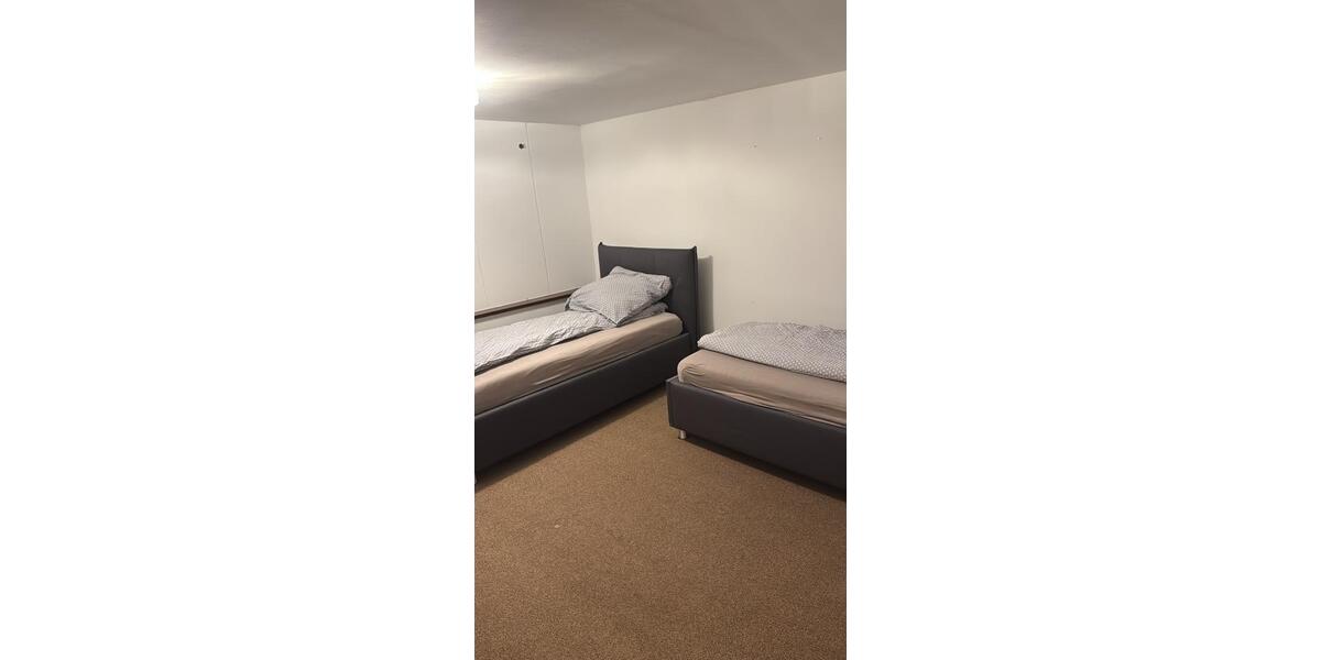 Wohnen auf Zeit Rastatt - 5 Zimmer, 200 m&sup2;, 15&euro; | Angebot:24698349
