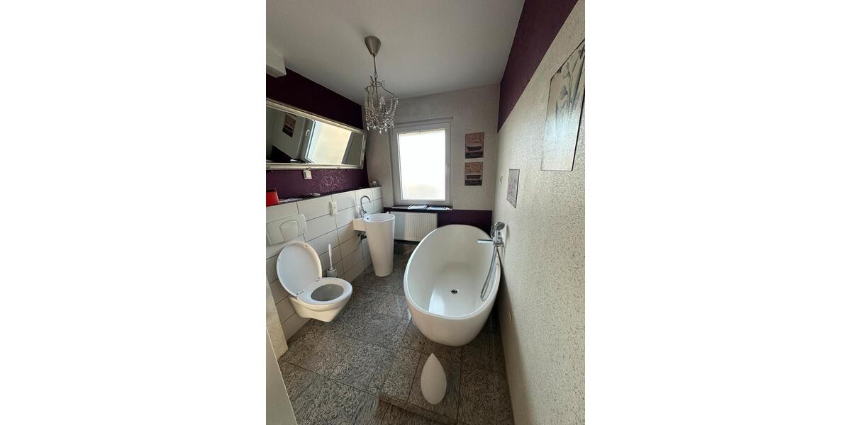 Etagenwohnung Dortmund Huckarde - 1 Zimmer, 100 m&sup2;, 1.400&euro; | Angebot:24344014