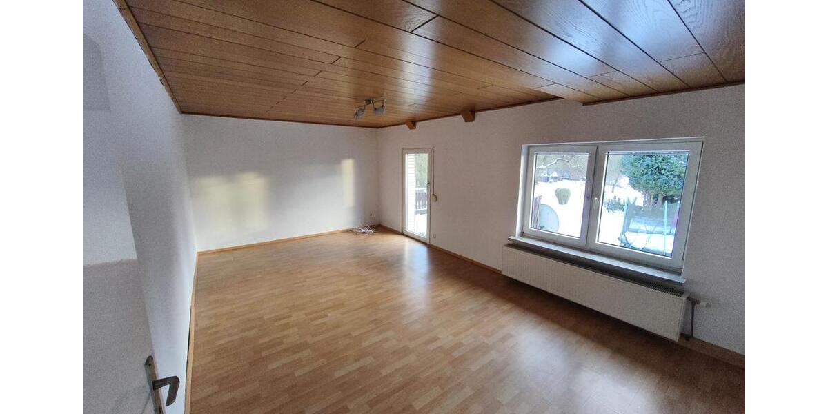 Dachgeschoßwohnung Seesen - 3 Zimmer, 77 m&sup2;, 540&euro; | Angebot:23859437