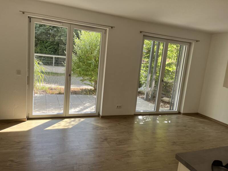 HELLE 2-Zimmerwohnung - TERRASSE GARTENANTEIL - NEUBAU 2018 NIBELUNGENPLATZ
