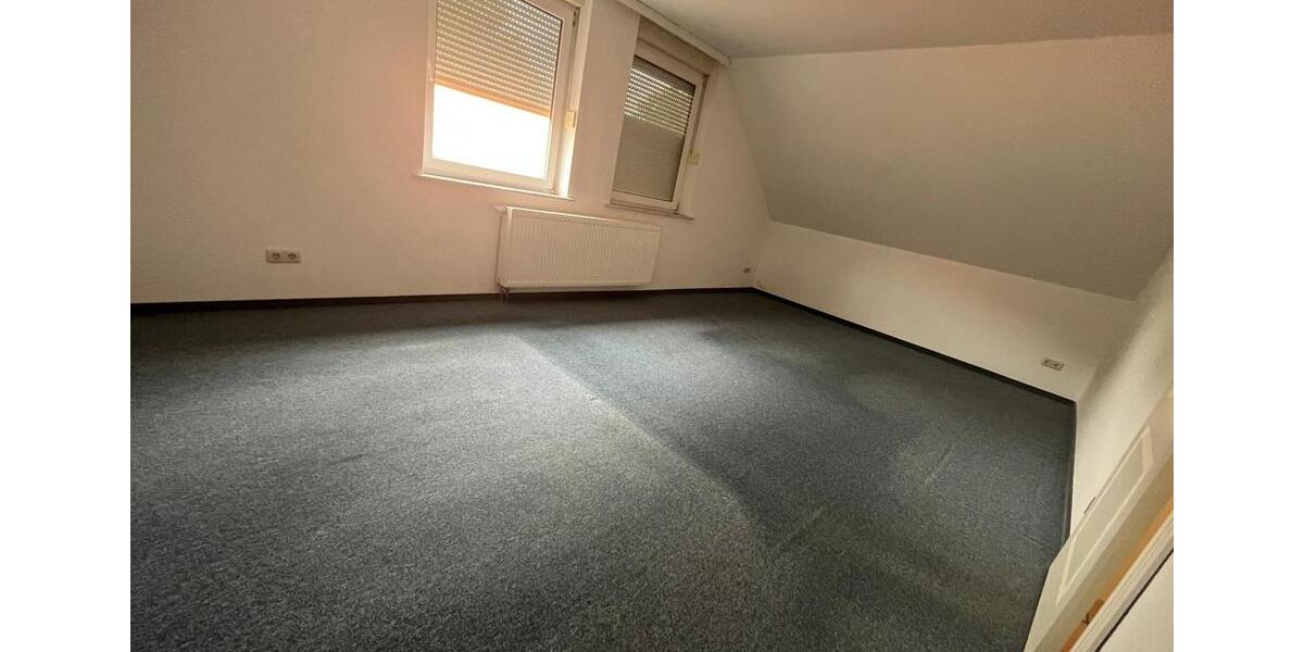 Dachgeschoßwohnung Tangerhütte - 2 Zimmer, 71 m&sup2;, 390&euro; | Angebot:26236715