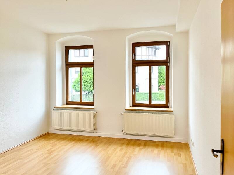 Schöne helle Räume - schattiger Balkon - gute Verkehrsanbindung!