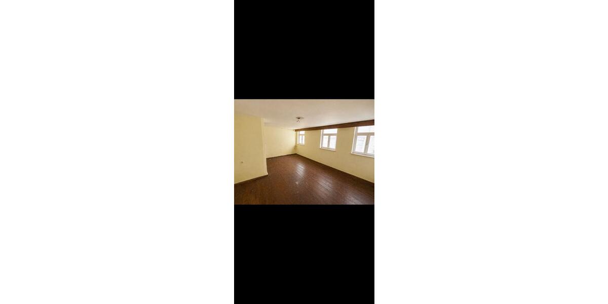 Erdgeschoßwohnung Oschersleben (Bode) - 4 Zimmer, 136 m&sup2;, 750&euro; | Angebot:26542390