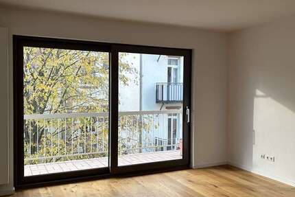 Wohnung zum Mieten in Frankfurt am Main 1.070 € 54 m²