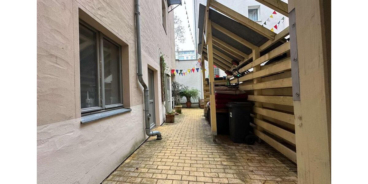 Erdgeschoßwohnung Brandenburg an der Havel Bahnhofsvorstadt - 3 Zimmer, 120 m&sup2;, 1.440&euro; | Angebot:26070675