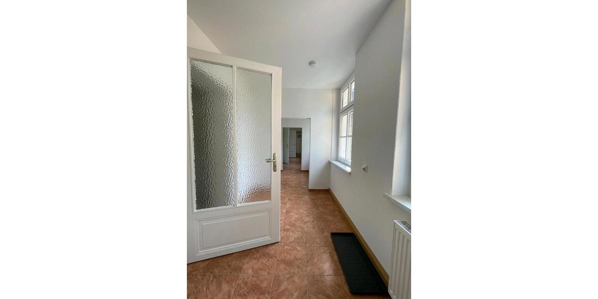 Etagenwohnung Waldheim - 5 Zimmer, 130 m&sup2;, 950&euro; | Angebot:24878692