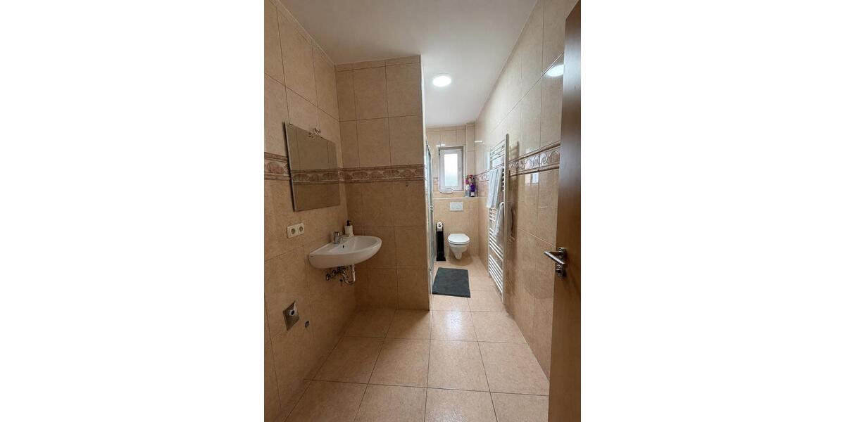 Etagenwohnung Siegen - 4 Zimmer, 105 m&sup2;, 1.100&euro; | Angebot:26563132