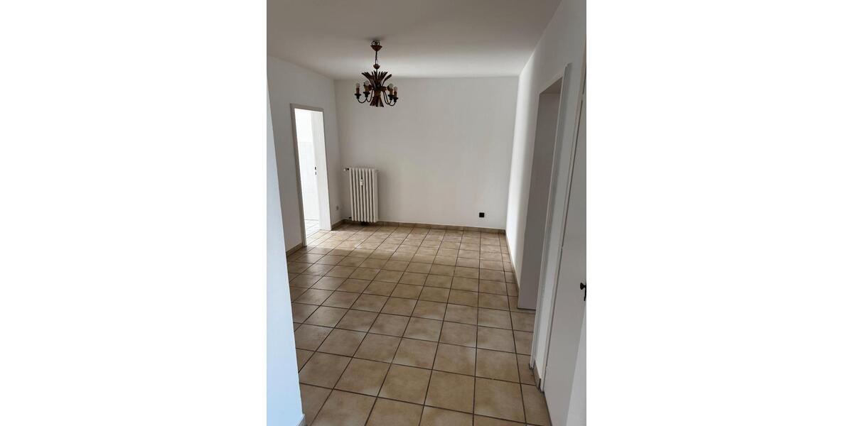 Etagenwohnung Wuppertal Gemarkung Elberfeld - 2.5 Zimmer, 77 m&sup2;, 740&euro; | Angebot:26664050