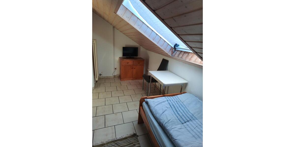 Dachgeschoßwohnung Hilchenbach - 3 Zimmer, 60 m&sup2;, 480&euro; | Angebot:26270976