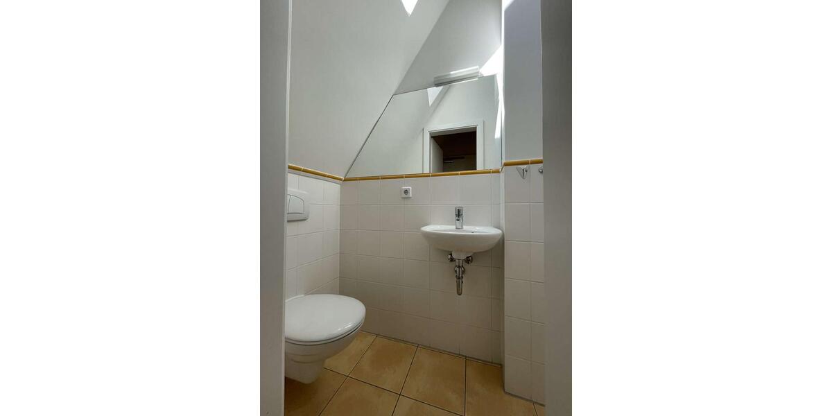 Dachgeschoßwohnung Görlitz - 2 Zimmer, 74 m&sup2;, 600&euro; | Angebot:26195988
