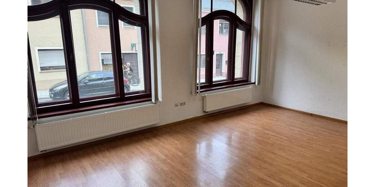 Gewerbeobjekt Oschatz - 9 Zimmer, 102 m&sup2;, 843&euro; | Angebot:25729436