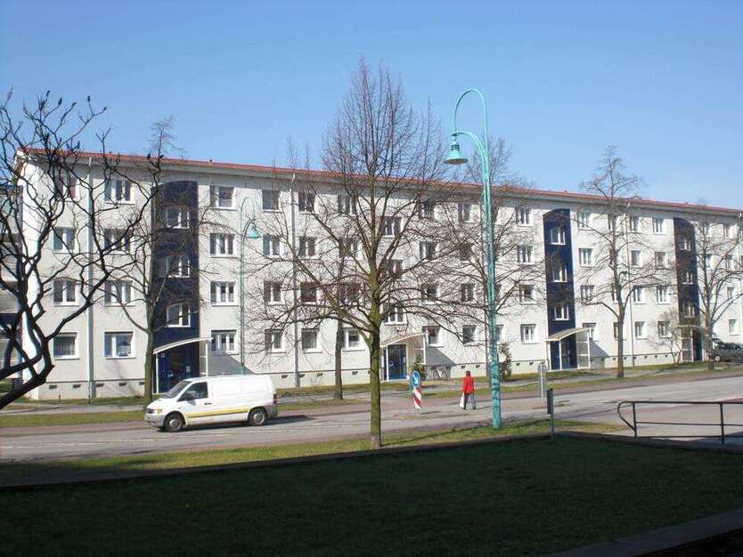 Wohnung zum Mieten in Hoyerswerda 332 € 62.66 m²