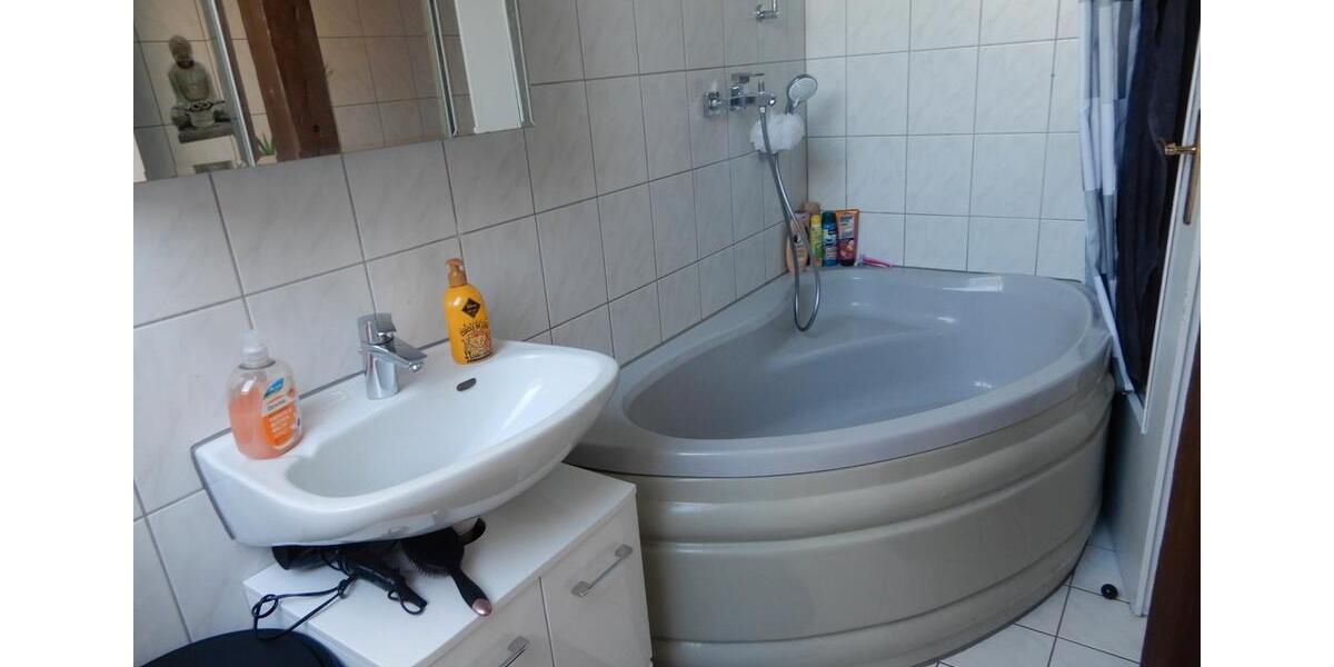 Dachgeschoßwohnung Stendal - 2 Zimmer, 64 m&sup2;, 400&euro; | Angebot:26035853