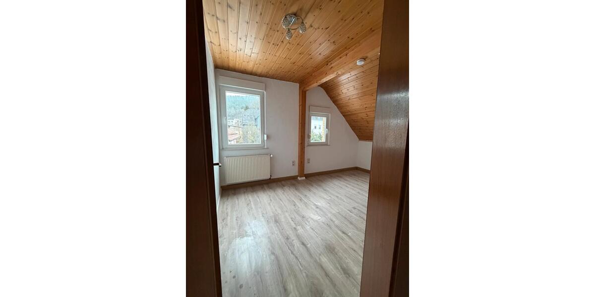 Etagenwohnung Neustadt bei Coburg - 4 Zimmer, 630&euro; | Angebot:23120548