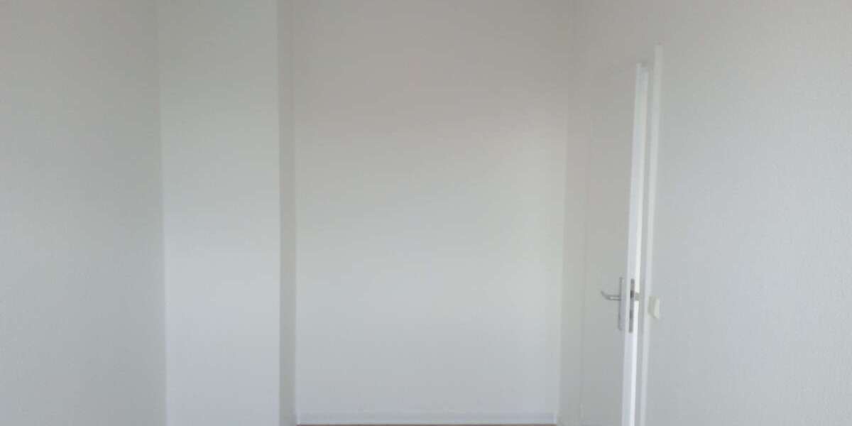 Neu, 5 Zimmer WG geeignet, frisch renoviert mit Balkon! 5 zimmer