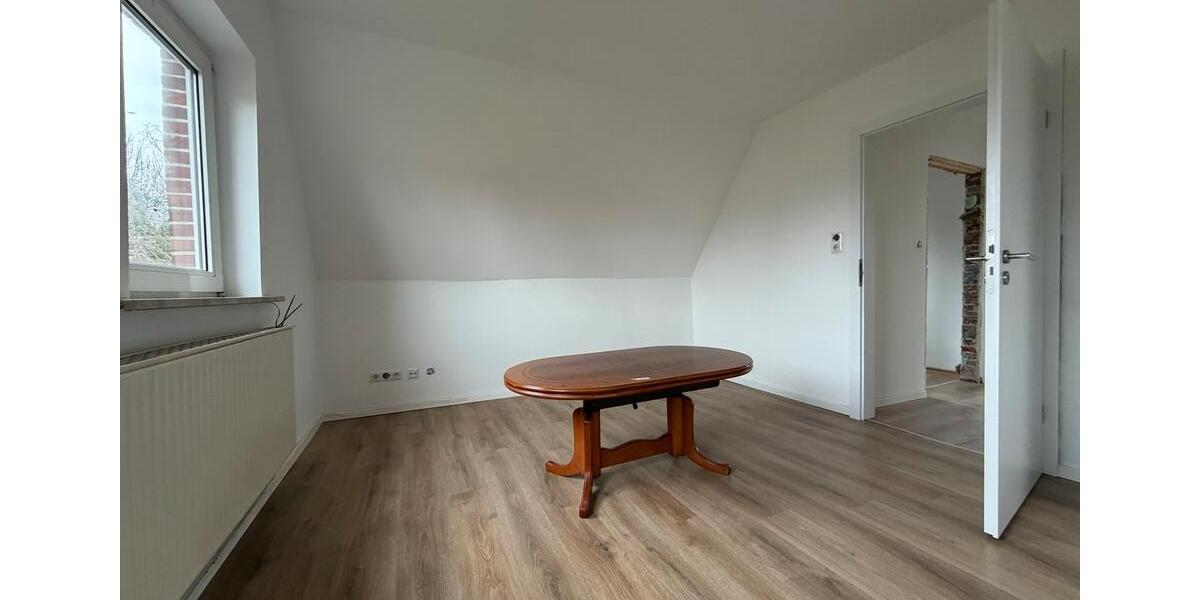 Einfamilienhaus Nordenham - 3.5 Zimmer, 90 m&sup2;, 900&euro; | Angebot:25892934