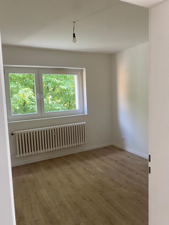 Frisch Saniert! Schöne 3 Zimmer Wohnung